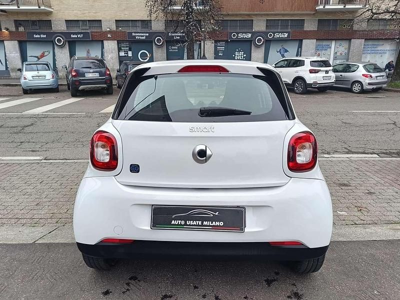 Usata Smart ForFour Electric Drive 41 kW (56 CV) 2019 Bianco Utilitaria