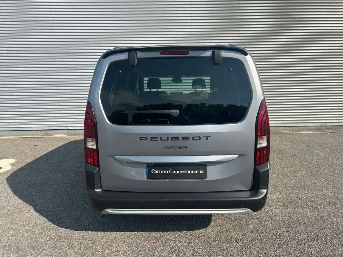 Usata Peugeot Rifter GTi 131 CV (96 kW) 2025 Grigio grafite Monovolume