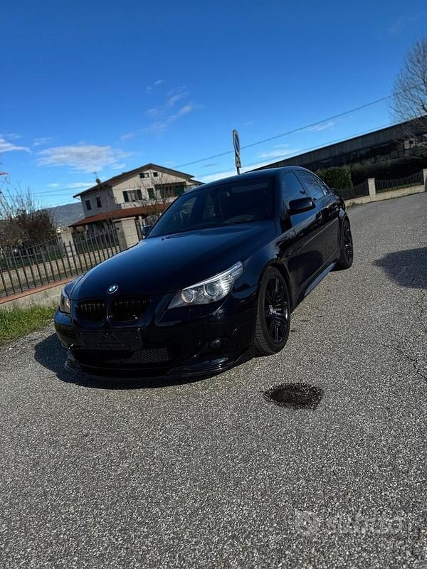 Usata BMW 530 M Sport 272 CV (200 kW) 2008 Blu Berlina