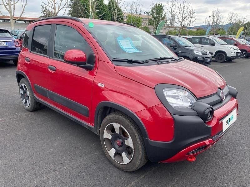 Usata Fiat Panda Cross Cross 70 CV (51 kW) 2024 Rosso Utilitaria