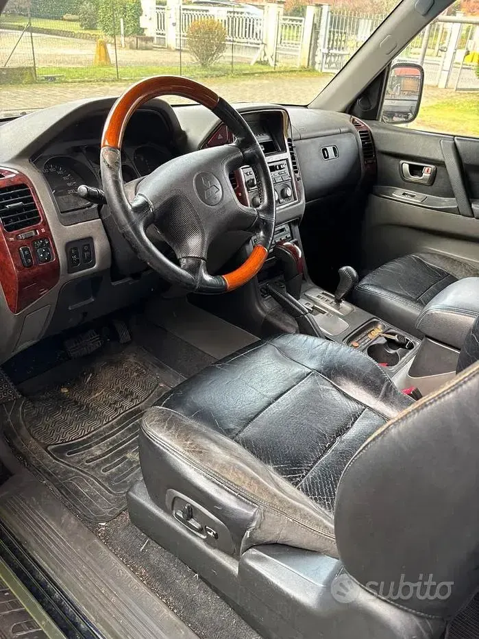 Usata Mitsubishi Pajero 160 CV (117 kW) 2004 Blu SUV