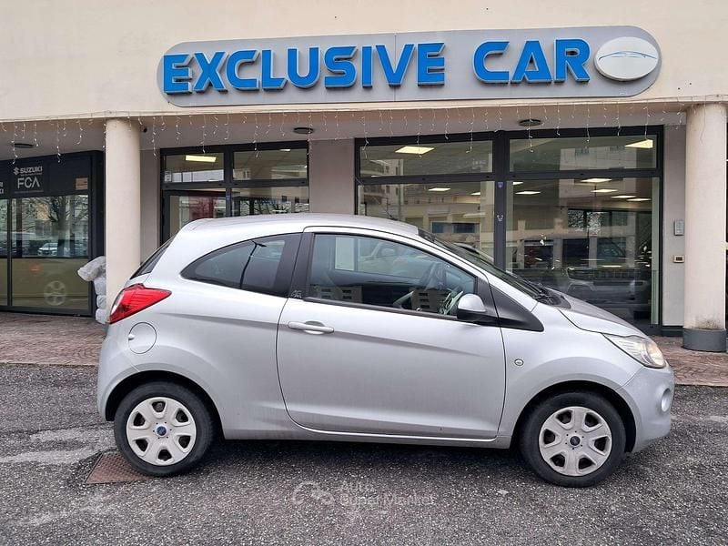 Argento Usata 2013 Ford Ka Plus S Due volumi | 4700 € (Buon prezzo) - Immagine 1/4