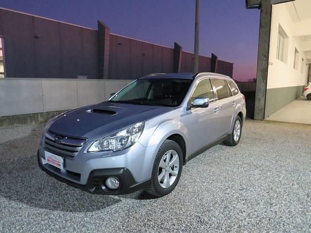 Grigio Usata 2013 Subaru Outback Station wagon | 7200 € (Cara) - Immagine 1/4