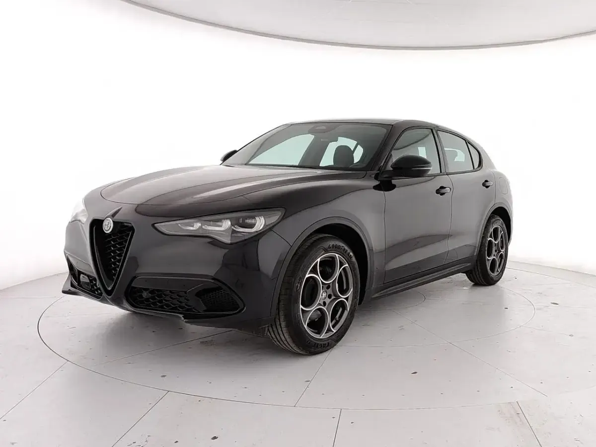 Nuova Alfa Romeo Stelvio Sprint 209 CV (153 kW) 2025 Nero SUV