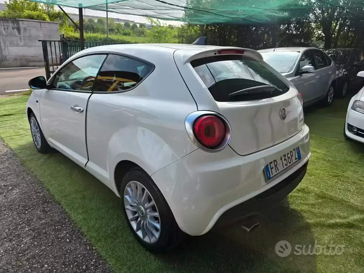Begagnad Alfa Romeo MiTo 78 HK (57 kW) 2018 Beige Halvkombi