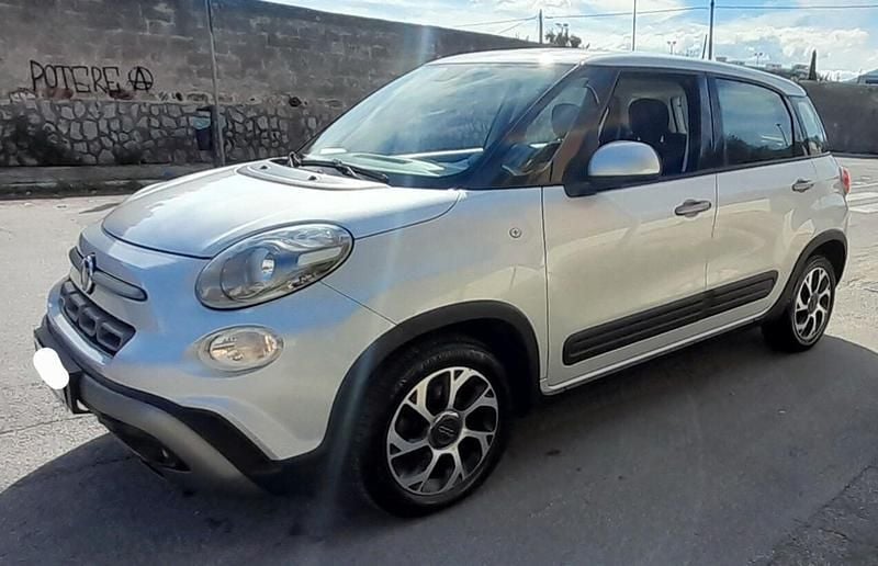 Argento Usata 2021 Fiat 500L Cross Monovolume | 9800 € (Super prezzo) - Immagine 1/4