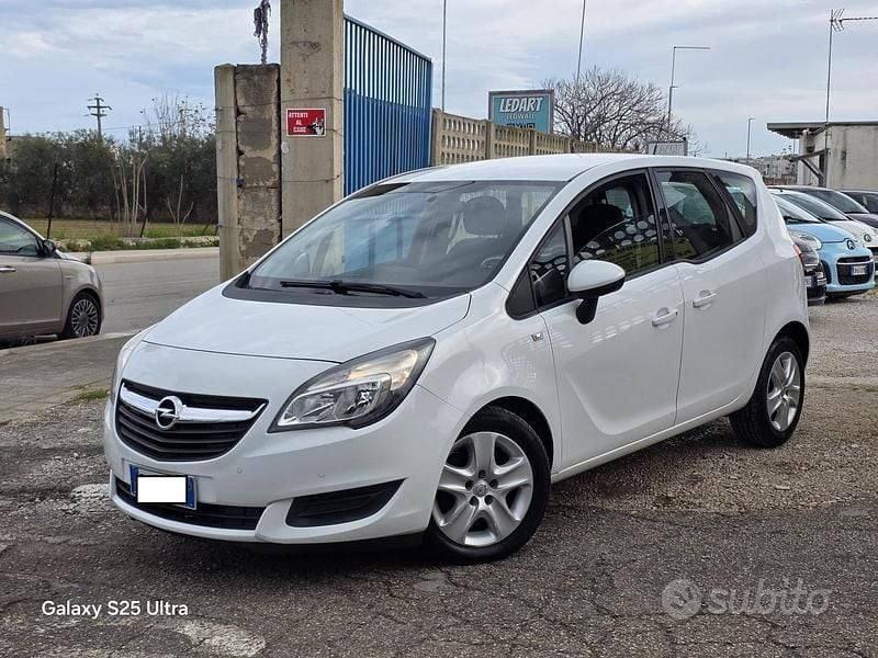 Usata Opel Meriva Cosmo 100 CV (73 kW) 2015 Bianco Monovolume
