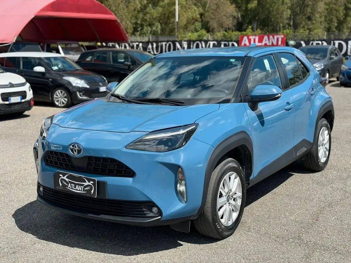 Usata Toyota Yaris Cross Active 92 CV (67 kW) 2022 Blu SUV