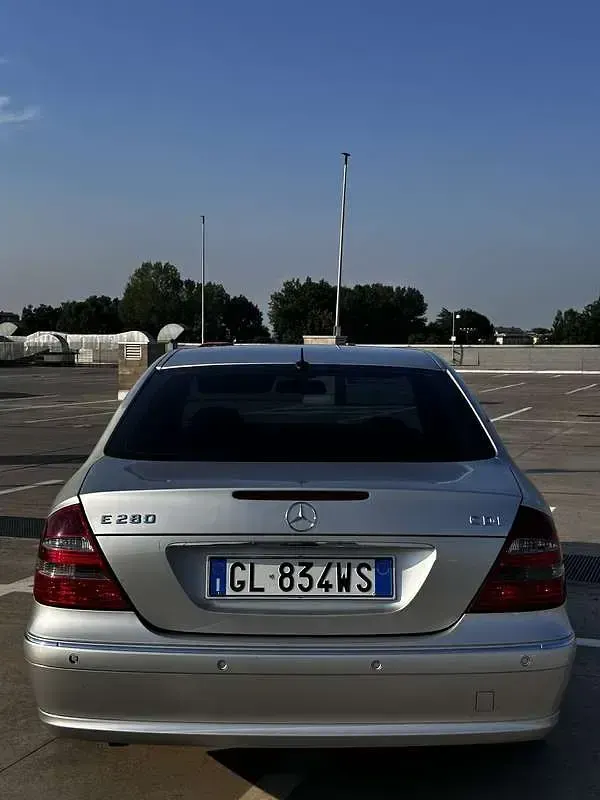 Usata Mercedes E280 Elegance 177 CV (130 kW) 2006 Berlina