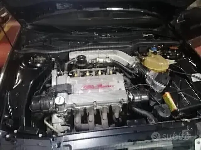 Usata Alfa Romeo 164 145 CV (106 kW) 1989 Nero Berlina