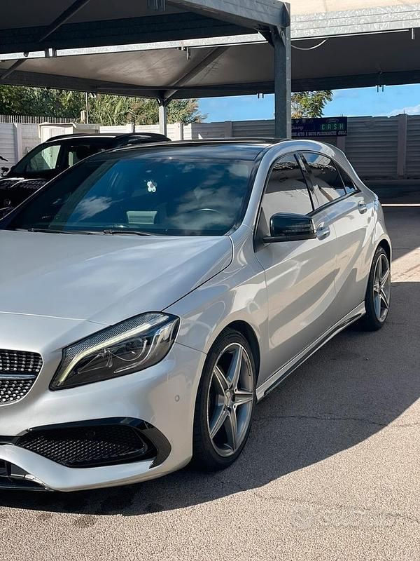 Usata Mercedes A180 AMG 109 CV (80 kW) 2016 Grigio Berlina