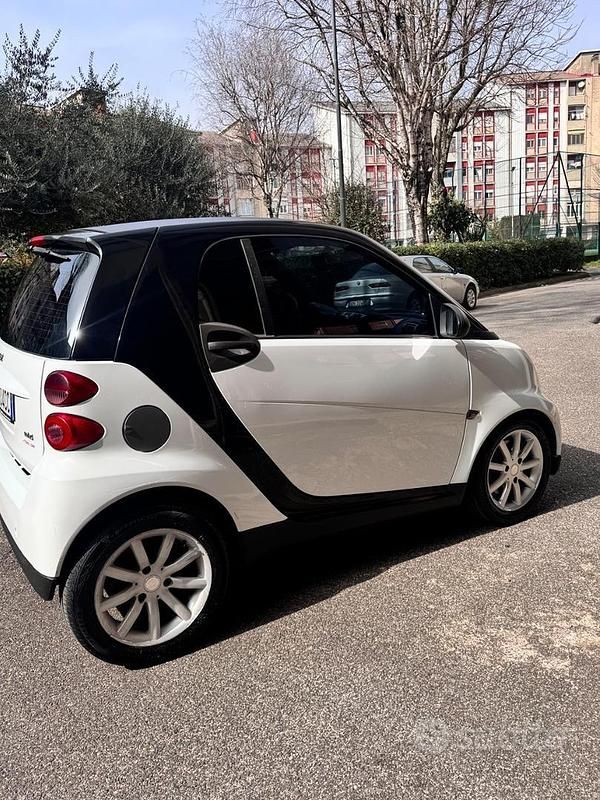 Usata Smart ForTwo Coupé 41 CV (30 kW) 2009 Bianco Coupé