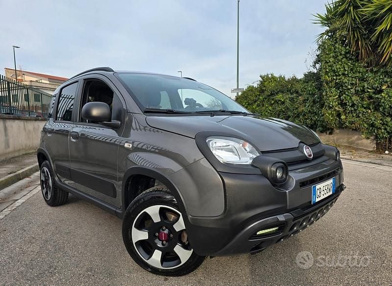 Grigio Usata 2021 Fiat Panda Cross Cross Due volumi | 8999 € (Buon prezzo) - Immagine 1/4