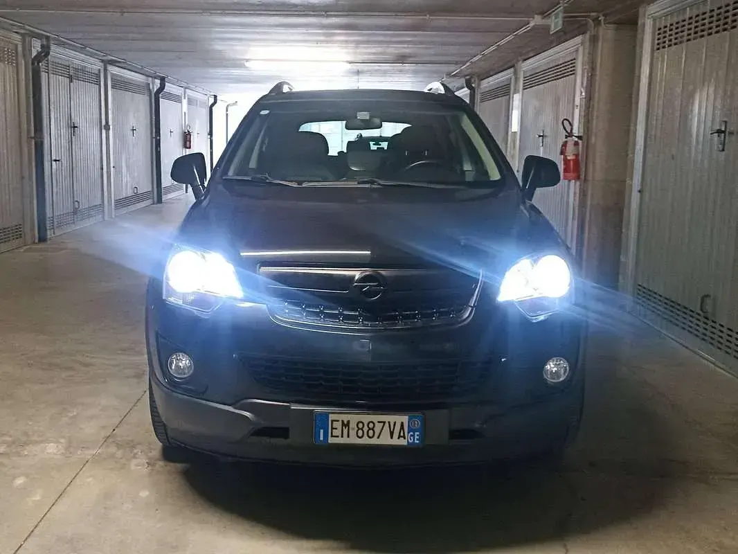 Usata Opel Antara Cosmo 167 CV (122 kW) 2012 Nero SUV