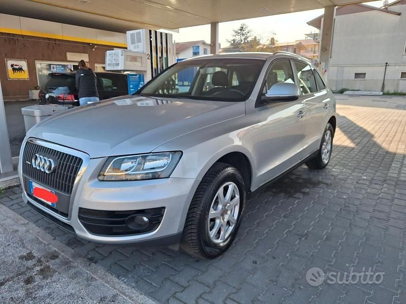 Grigio Usata 2012 Audi Q5 Design SUV | 13.000 € (Buon prezzo) - Immagine 1/4