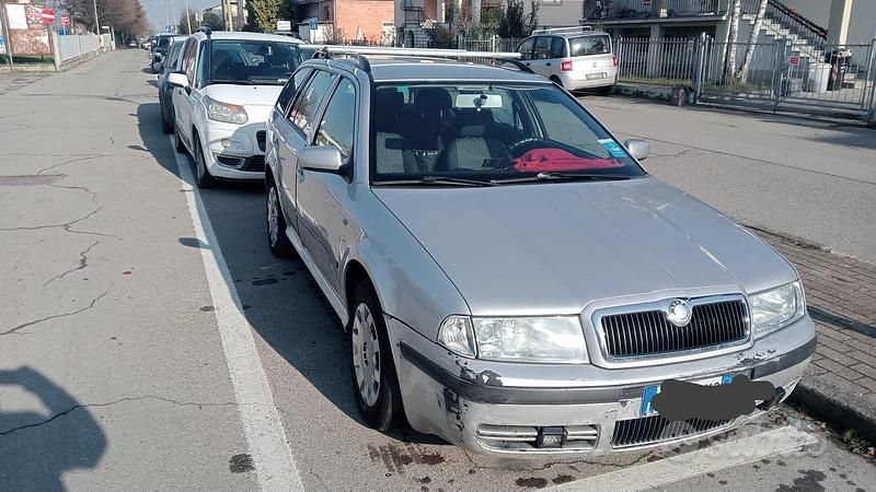 Usata Skoda Octavia 2003 Grigio Station wagon