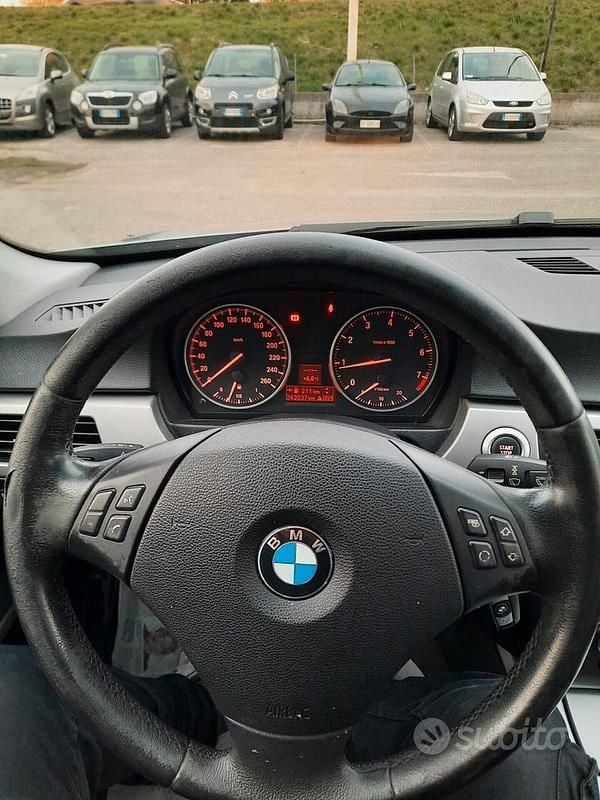 Usata BMW 320 169 CV (124 kW) 2008 Grigio Berlina