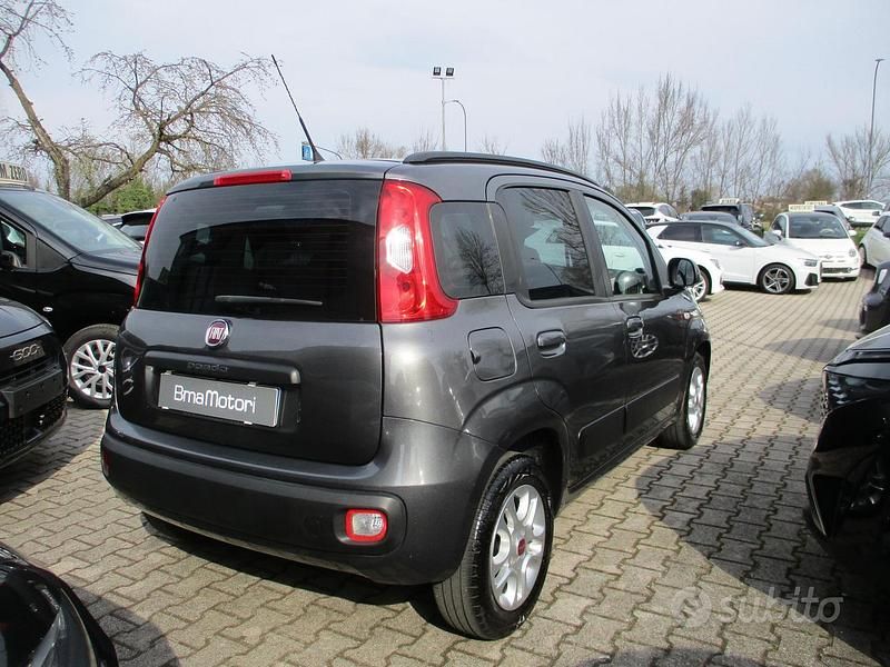Usata Fiat Panda Lounge 95 CV (69 kW) 2018 Grigio Utilitaria