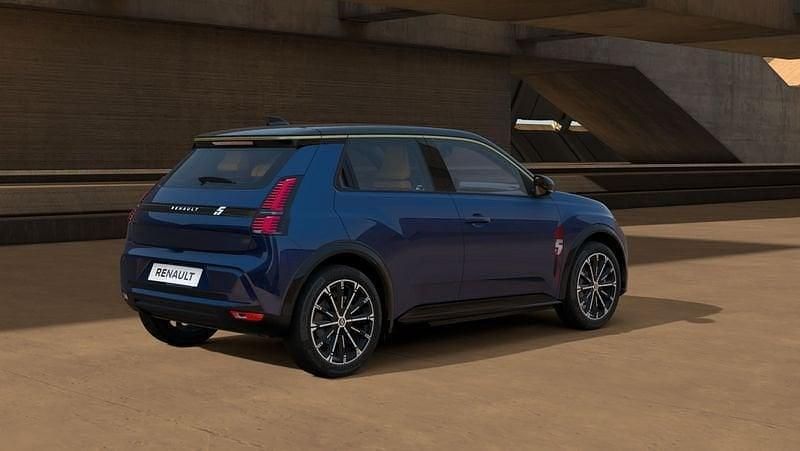 Usata Renault 5 E-Tech Iconic 109 kW (149 CV) 2024 Blu Berlina