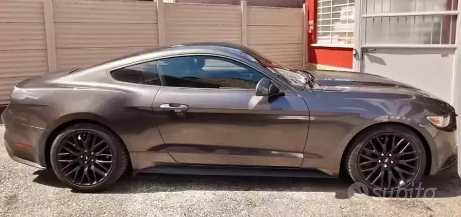 Usata Ford Mustang 317 CV (233 kW) 2016 Grigio Coupé
