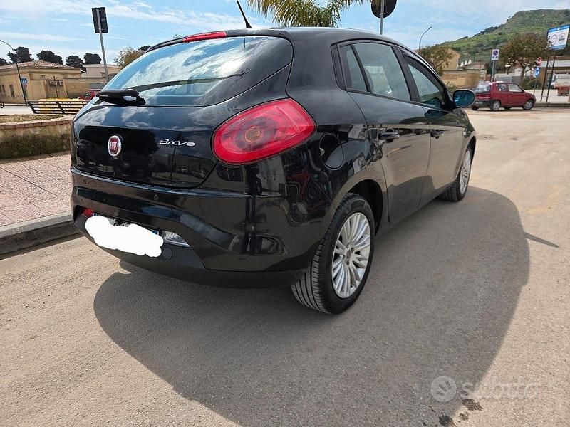 Usata Fiat Bravo Dynamic 120 CV (88 kW) 2008 Nero Utilitaria