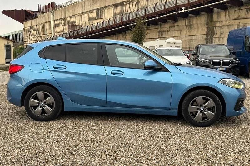 Usata BMW 116 Advantage 116 CV (85 kW) 2020 Blu Utilitaria