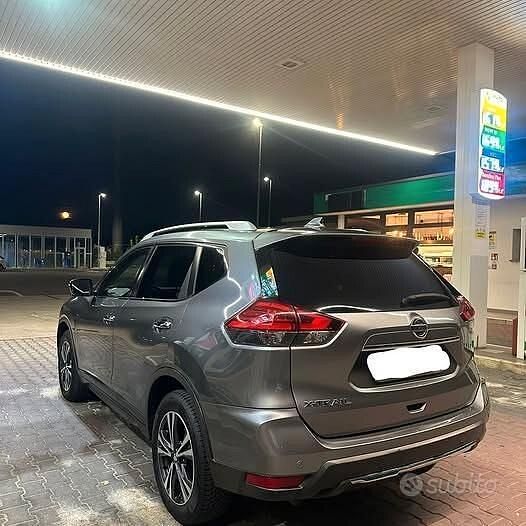 Usata Nissan X-Trail Tekna 176 CV (129 kW) 2017 Grigio SUV
