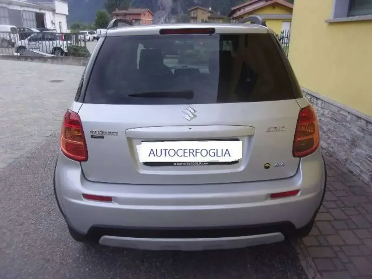 Usata Suzuki SX4 GLX 120 CV (88 kW) 2013 Argento SUV