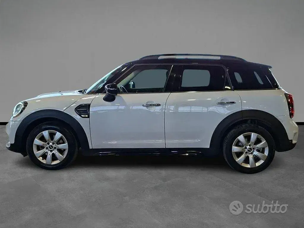 Usata Mini Cooper D Countryman Business 150 CV (110 kW) 2020 Bianco / pastello SUV