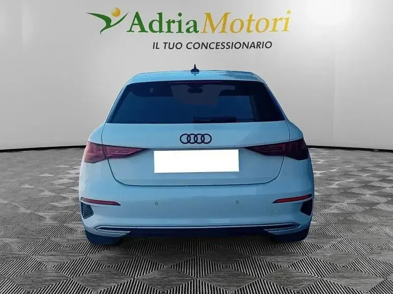 Usata Audi A3 Sportback e-tron Advanced 204 CV (150 kW) 2022 Bianco Utilitaria