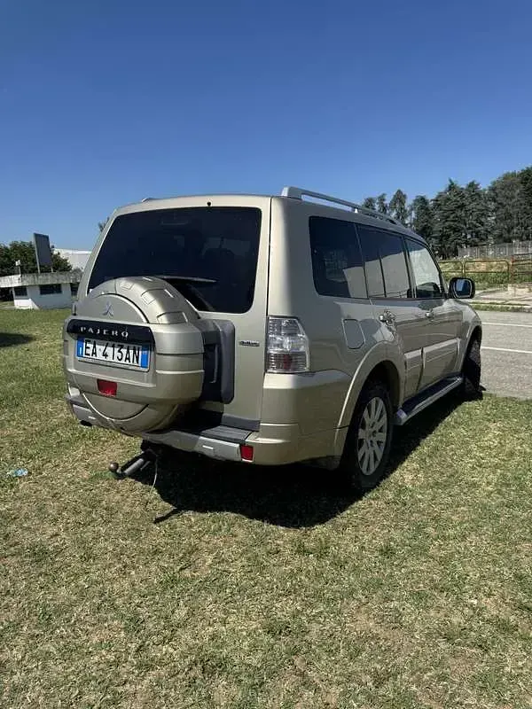 Usata Mitsubishi Pajero Instyle 250 CV (183 kW) 2010 SUV