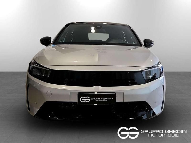 Usata Opel Corsa S 101 CV (74 kW) 2025 Kaolin white Utilitaria