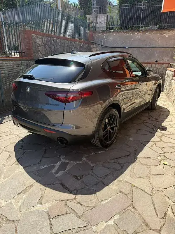 Usata Alfa Romeo Stelvio 209 CV (153 kW) 2019 SUV