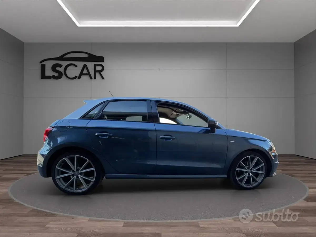 Usata Audi A1 Sportback 116 CV (85 kW) 2016 Bluazzurro Utilitaria