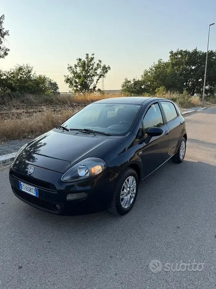 Usata Fiat Punto Street 77 CV (56 kW) 2014 Utilitaria