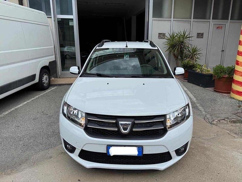 Bianco Usata 2016 Dacia Logan MCV Ambiance Station wagon | 8490 € (Buon prezzo) - Immagine 1/4