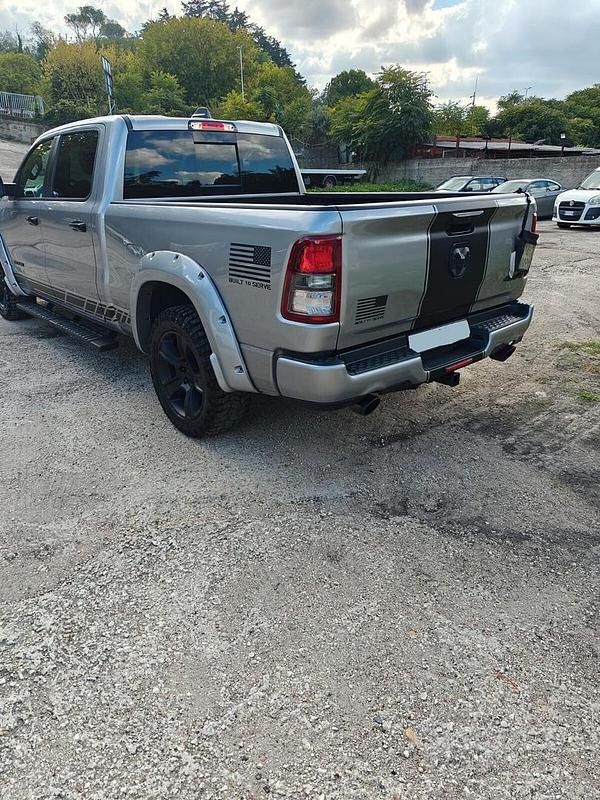 Usata Dodge Ram 399 CV (293 kW) 2023 Grigio Pick-up