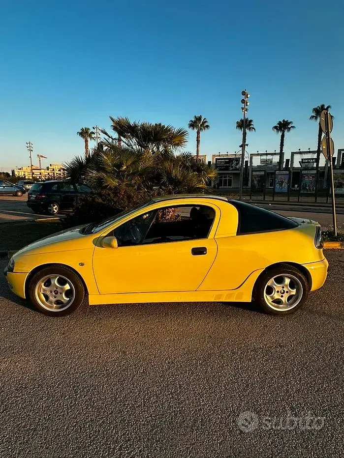 Usata Opel Tigra 90 CV (66 kW) 1997 Giallo Coupé