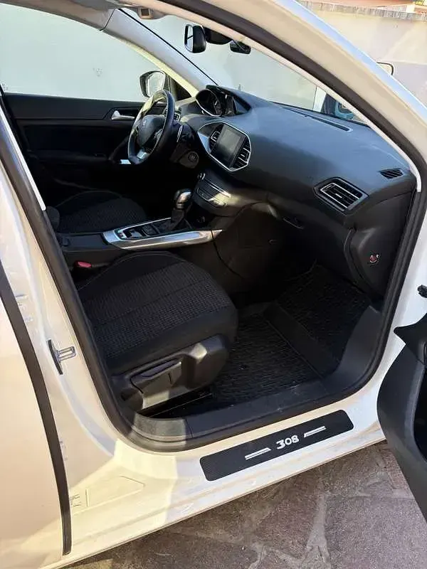 Usata Peugeot 308 SW Active 131 CV (96 kW) 2019 Station wagon