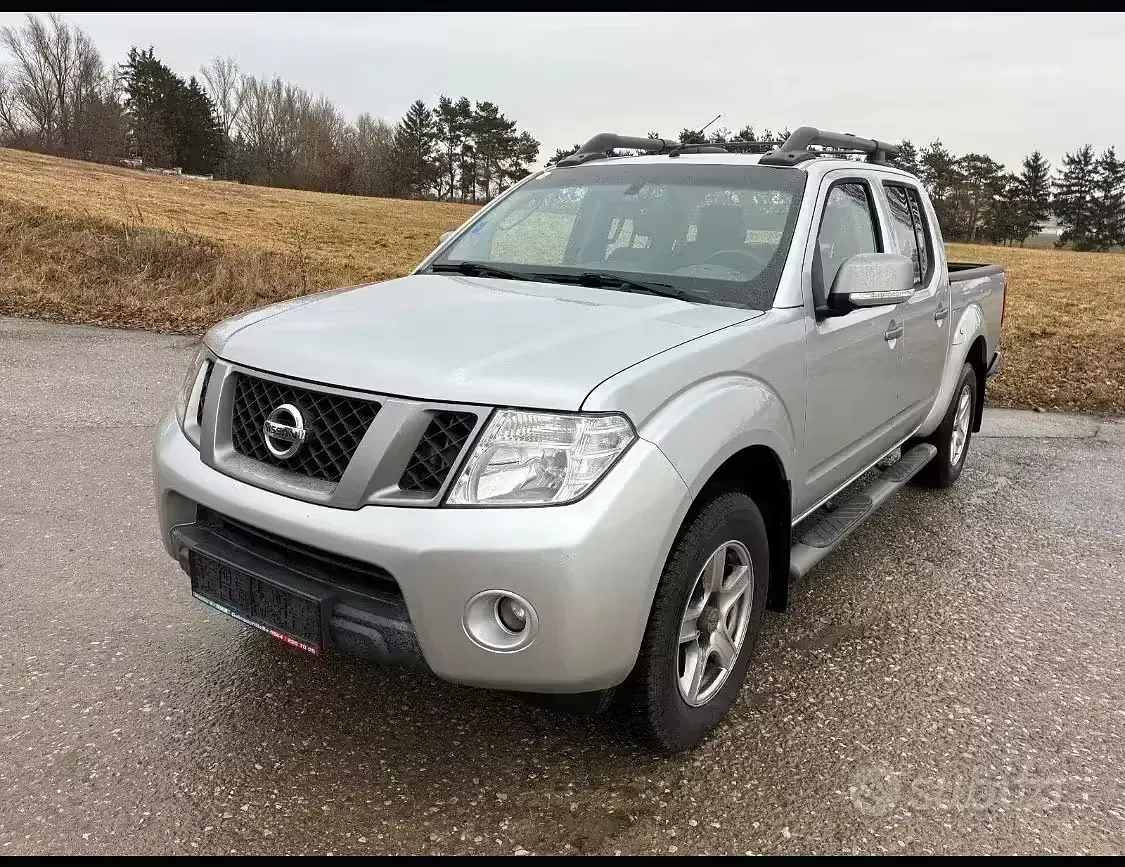 Second-hand Nissan Navara 190 CP (139 kW) 2015 Pickup