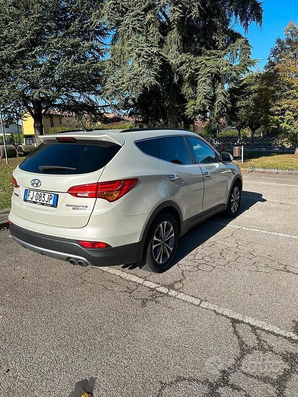 Usata Hyundai Santa Fe 197 CV (144 kW) 2016 Bianco SUV