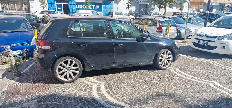 Usata VW Golf VI 110 CV (80 kW) 2009 Nero Utilitaria