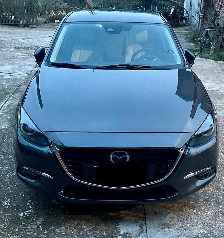 Usata Mazda 3 105 CV (77 kW) 2017 Grigio Coupé