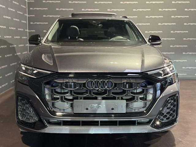 Usata Audi Q8 S-Line 286 CV (210 kW) 2025 Grigio SUV