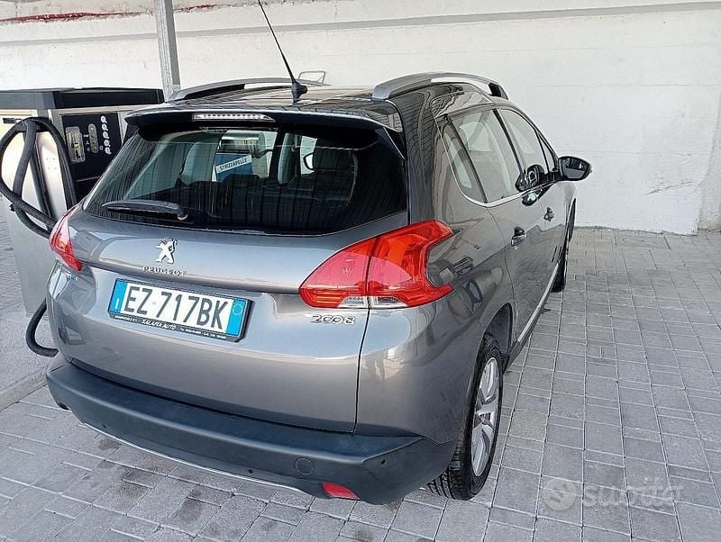 Usata Peugeot 2008 2015 Grigio SUV