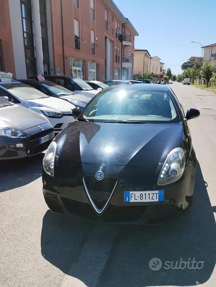 Usata Alfa Romeo Giulietta 120 CV (88 kW) 2017 Nero Utilitaria