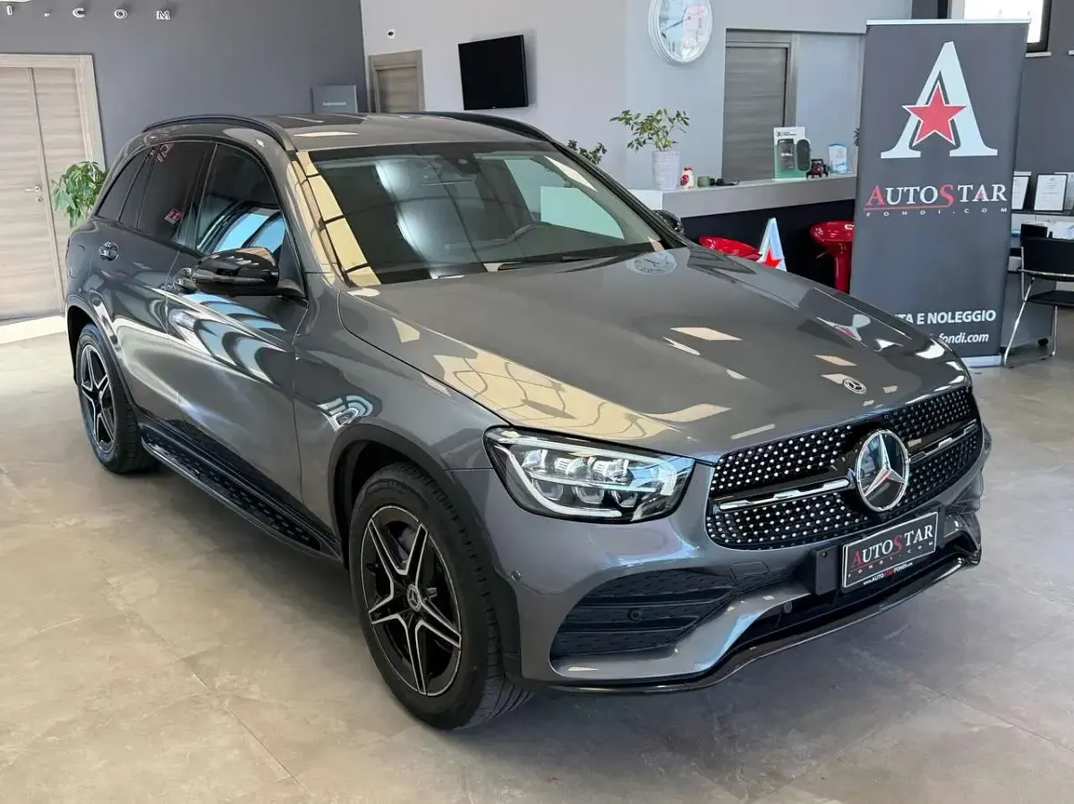 Usata Mercedes GLC220 Premium 245 CV (180 kW) 2022 Scuro SUV