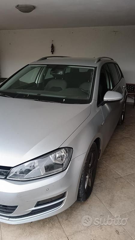 Usata VW Golf VII Comfortline 110 CV (80 kW) 2015 Grigio Station wagon