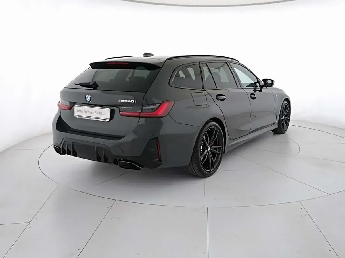 Usata BMW M340 M Sport 374 CV (275 kW) 2024 Dravit grey Berlina