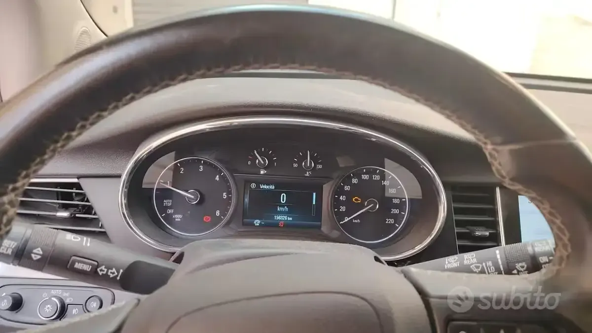 Usata Opel Mokka X 136 CV (100 kW) 2016 Arancione SUV